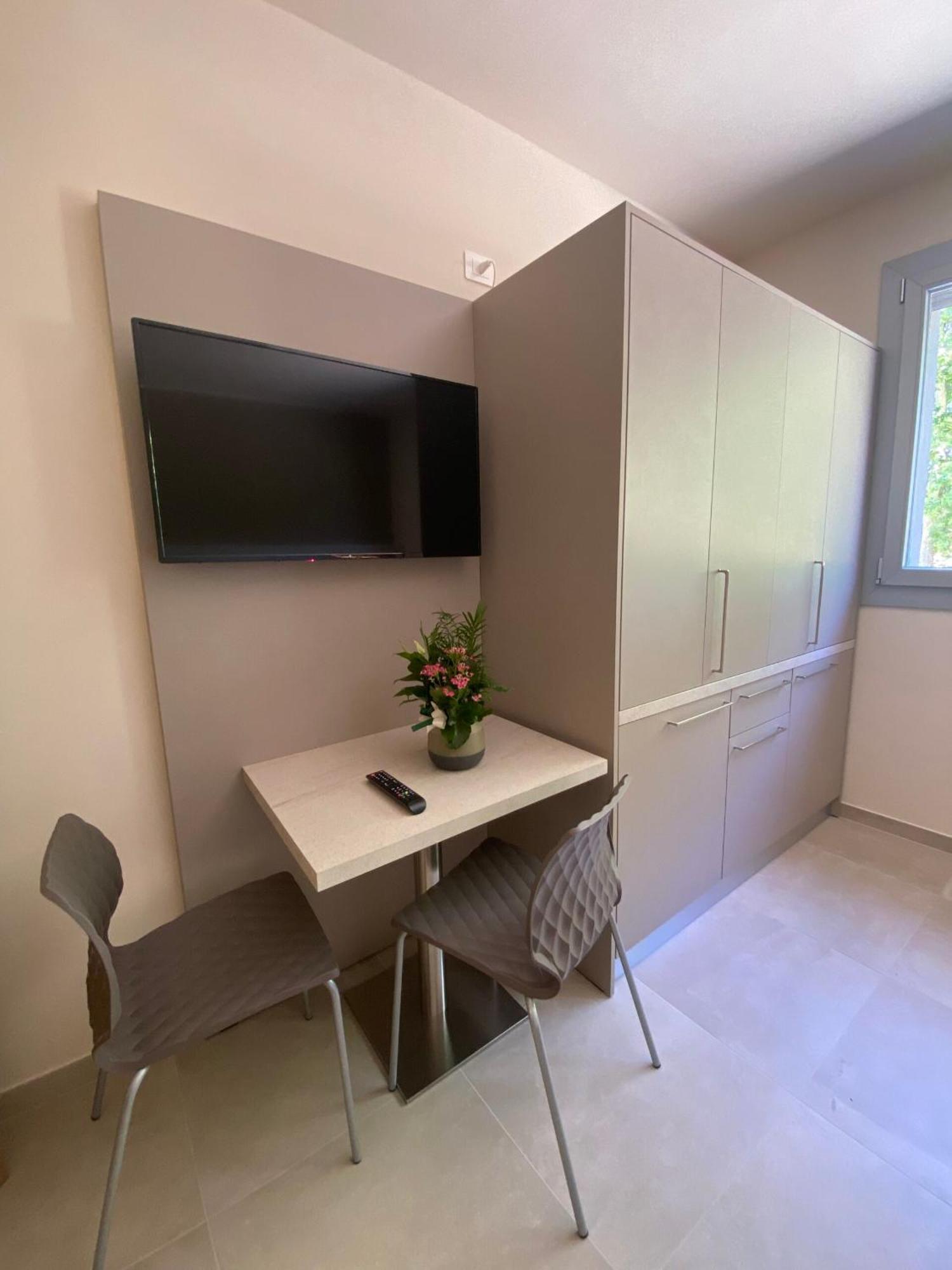 Residence Montefeltro La Torraccia エクステリア 写真